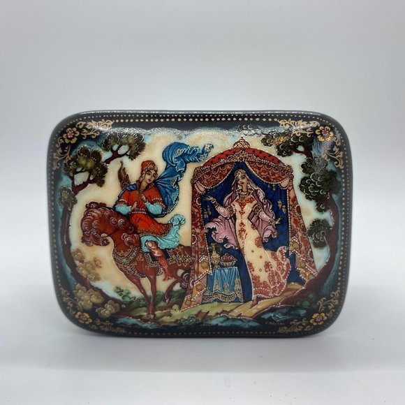 1990's Vintage Kholui Musical Trinket Box